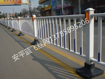 鋅鋼護(hù)欄-5.jpg